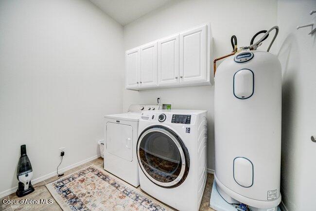 200 Agte Road Plummer, ID 83851 - Photo 18 of 51 Main floor laundry