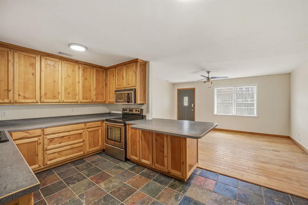 600 East Third Street Hico, TX 76457 - Photo 11 of 40