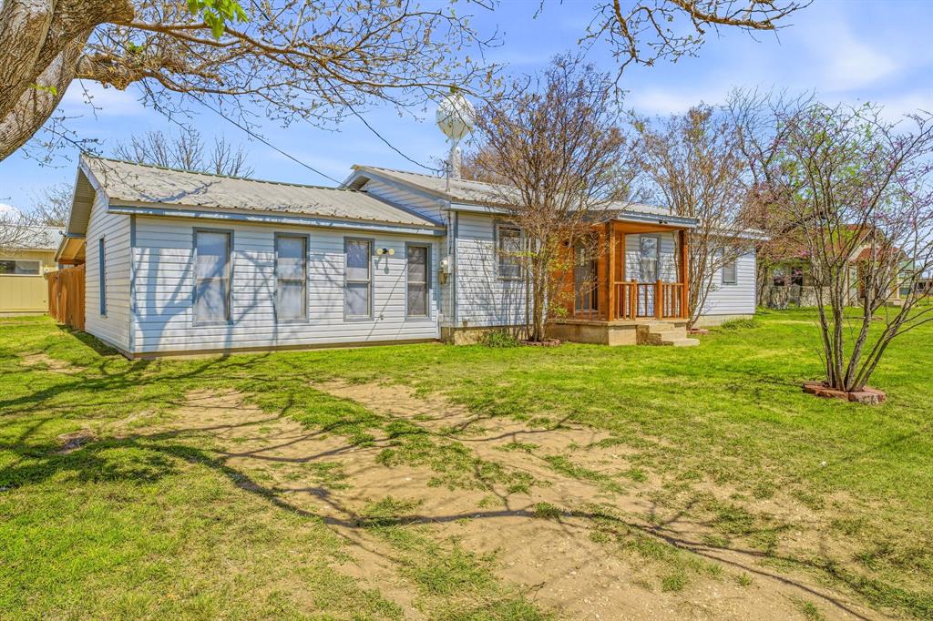600 East Third Street Hico, TX 76457 - Photo 2 of 40