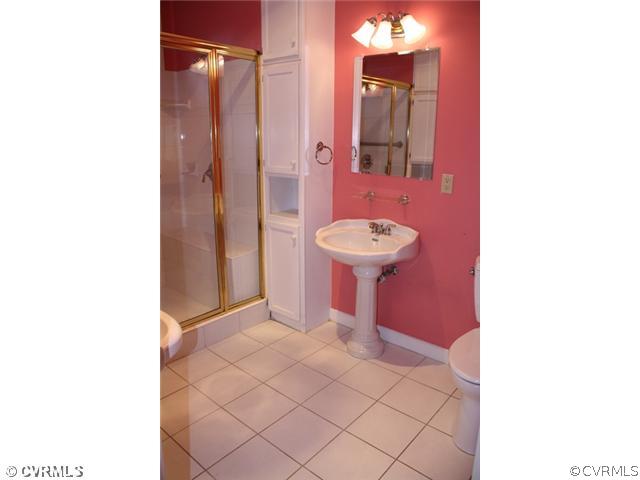 804 Seneca Road Richmond, VA 23226 - Photo 12 of 21 Master Bath