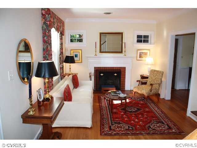 804 Seneca Road Richmond, VA 23226 - Photo 2 of 21 Living Room
