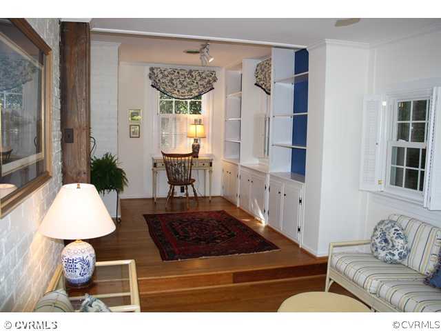 804 Seneca Road Richmond, VA 23226 - Photo 6 of 21 Other - Office/sunroom with access to rear terrace