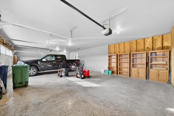 $474,900 | 302 Willie Mays Circle, De Pere, WI 54115