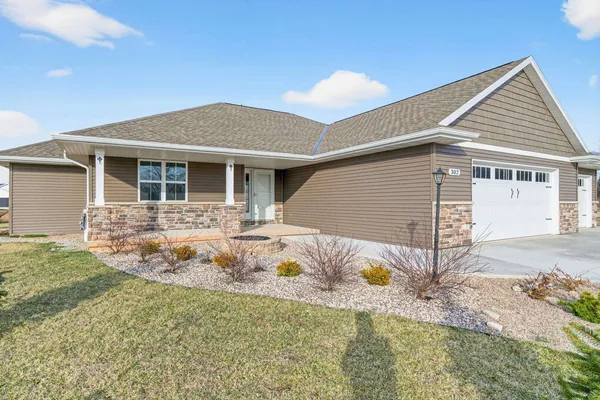 $474,900 | 302 Willie Mays Circle, De Pere, WI 54115