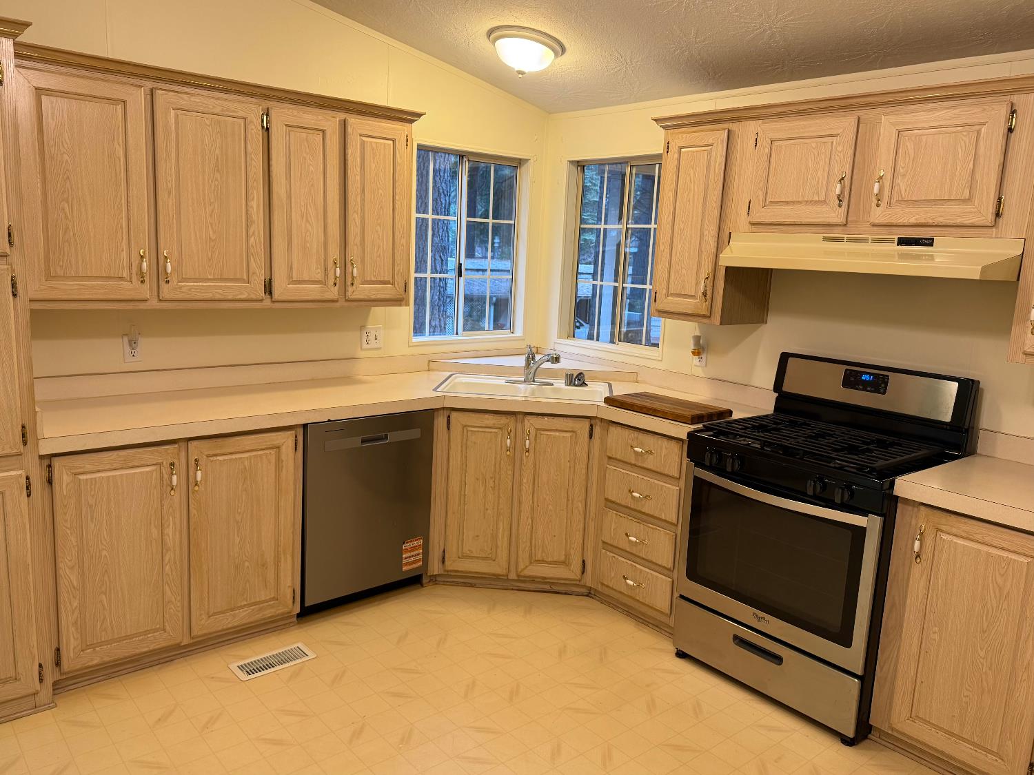 5766 Pony Express Trail, Unit 2 Pollock Pines, CA 95726 - Photo 5 of 43 Kitchen - New Paint Dec. 2025