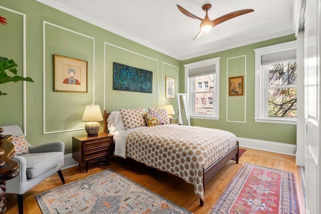 10 Kilsyth Road, Unit 2 Brookline, MA 02445 - Photo 11 of 21 a bedroom with a bed and a couch