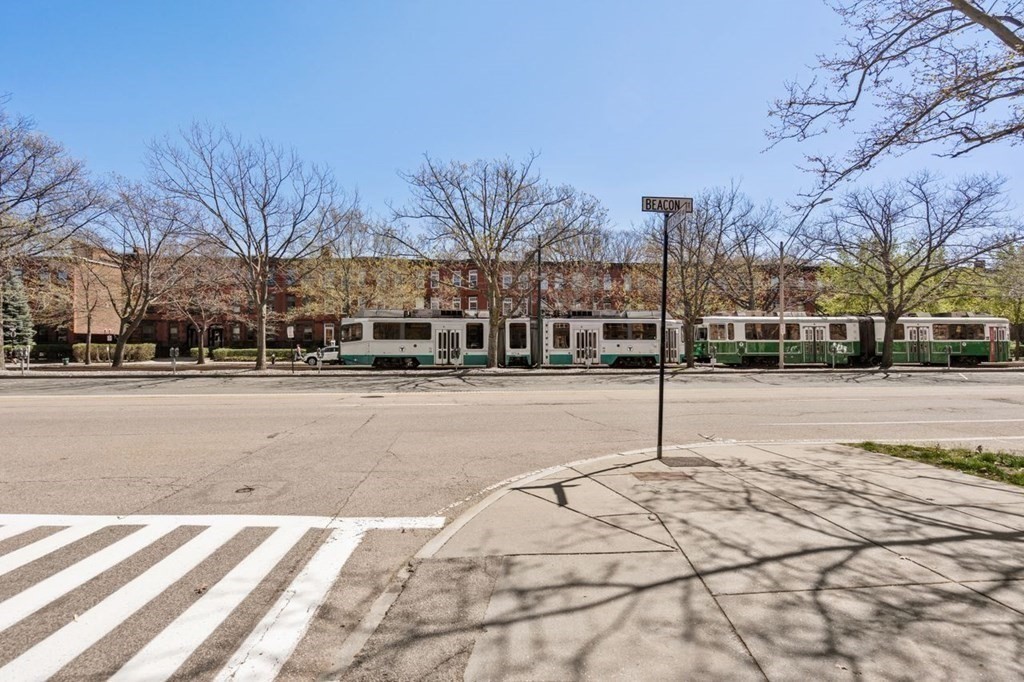 10 Kilsyth Road, Unit 2 Brookline, MA 02445 - Photo 21 of 21 a view of road with yard