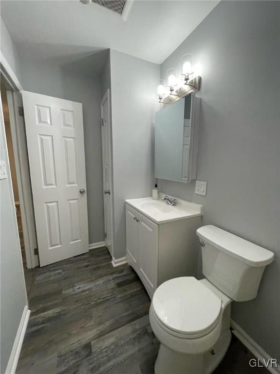 126 Springhouse Road Allentown, PA 18104 - Photo 19 of 40 !st Floor Full Bathroom