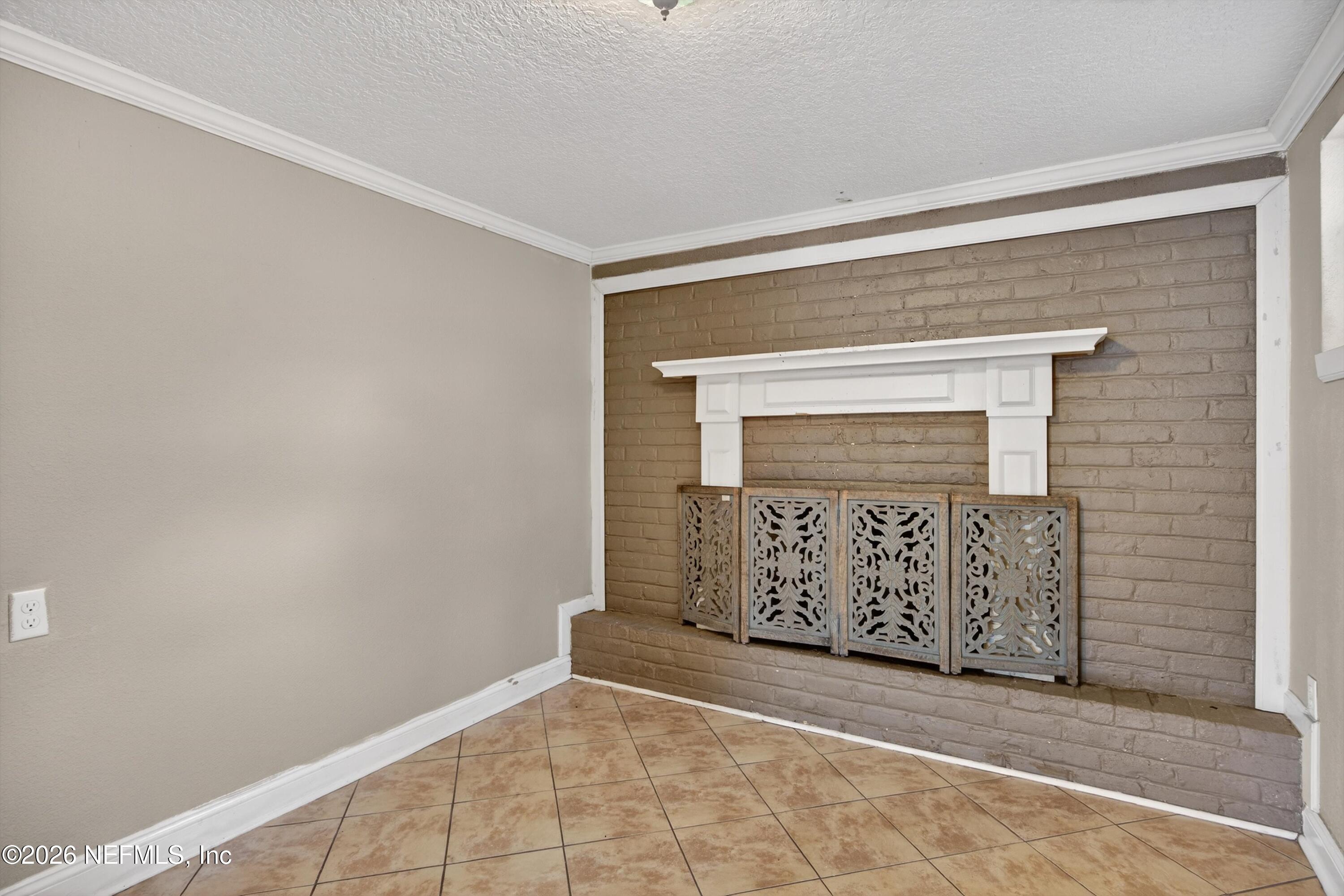 5134 Damascus Road South Jacksonville, FL 32207 - Photo 11 of 41 a view of outdoor space garage