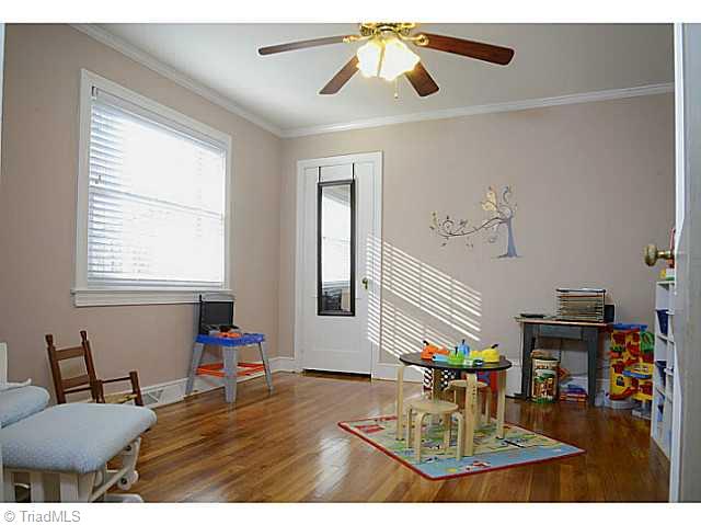 825 Cliff Road Asheboro, NC 27203 - Photo 14 of 16 4th Bedroom.
