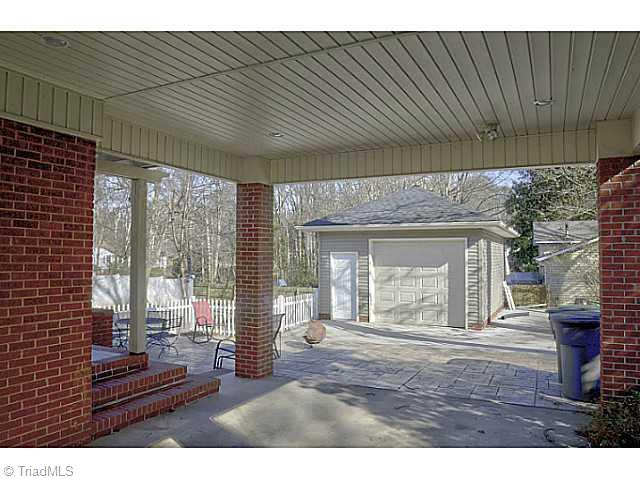 825 Cliff Road Asheboro, NC 27203 - Photo 16 of 16 Exterior Back.