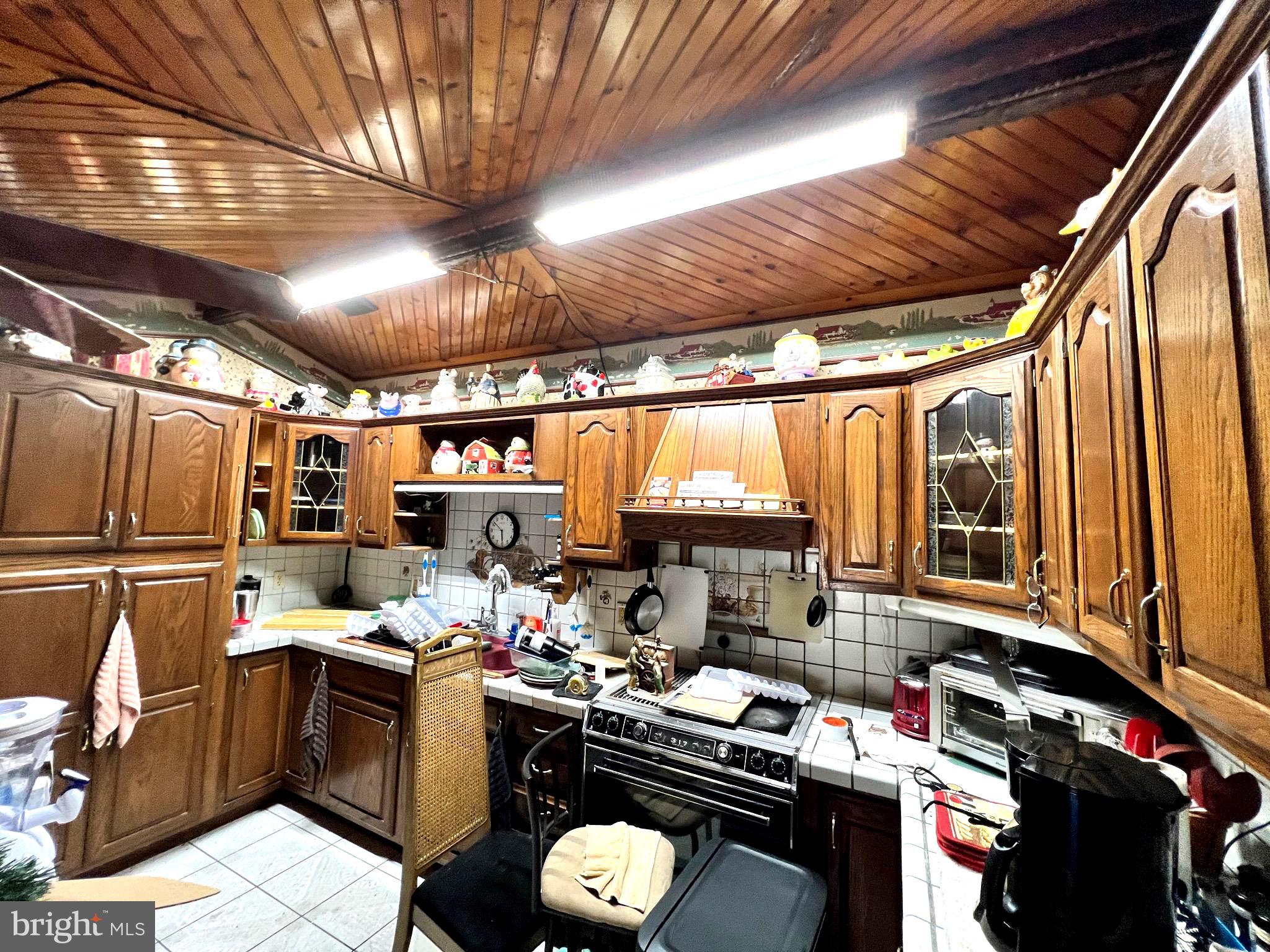 156 Broad Street Milmay, NJ 08340 - Photo 4 of 5 a room with storage and utility