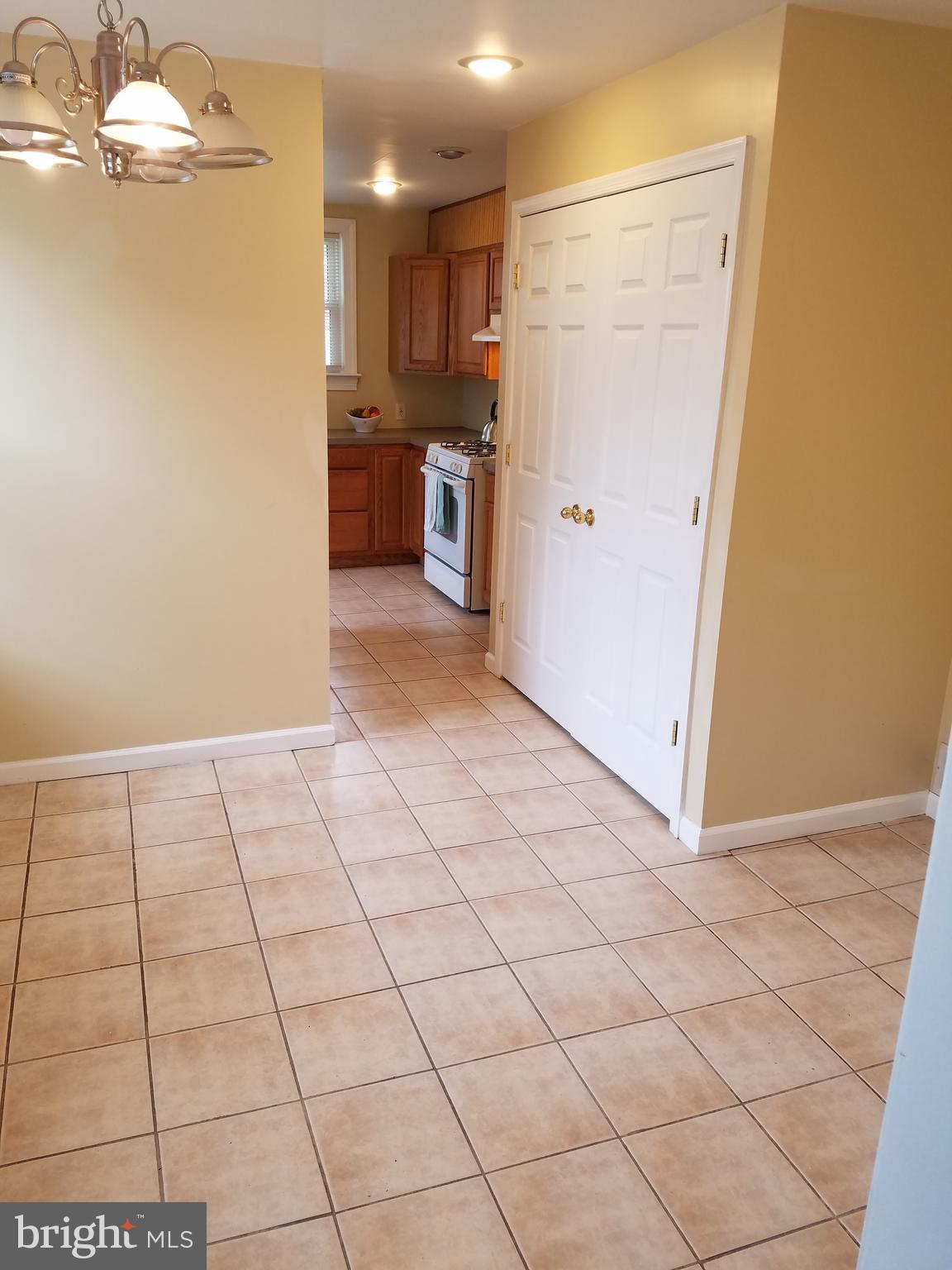 420 Ash Street Delanco, NJ 08075 - Photo 3 of 34