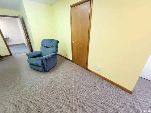 $149,000 | 119 West 2nd Street, Flora, IL 62839