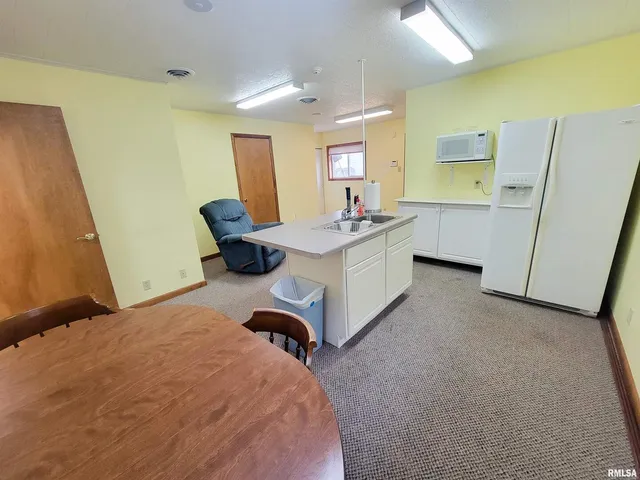 $149,000 | 119 West 2nd Street, Flora, IL 62839