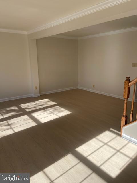 4136 Hummel Way Woodbridge, VA 22192 - Photo 13 of 28 a view of a big room with wooden floor