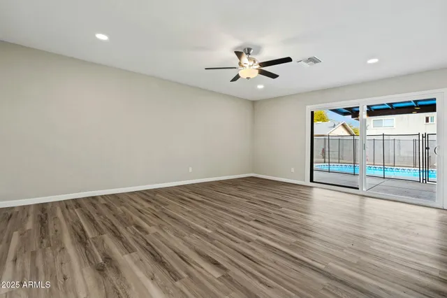 $455,000 | 15031 North 37th Avenue, Phoenix, AZ 85053