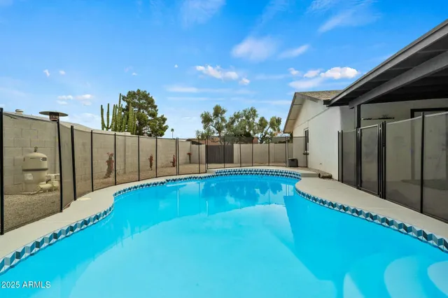 $455,000 | 15031 North 37th Avenue, Phoenix, AZ 85053