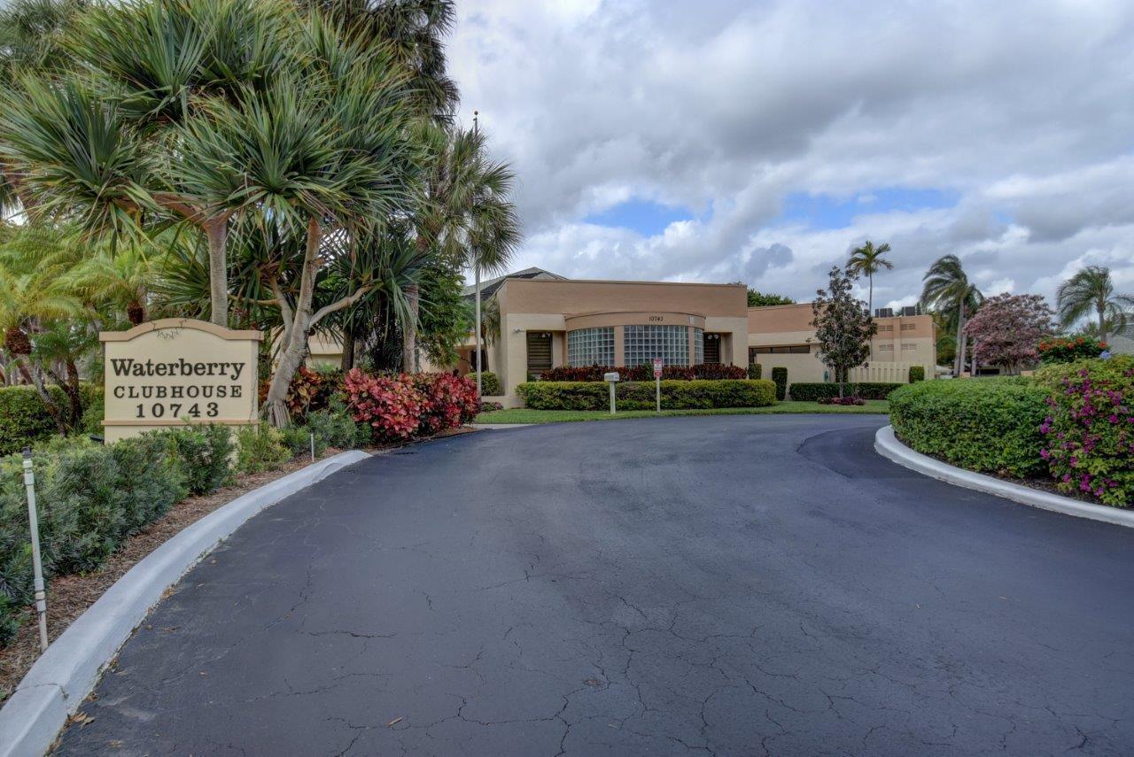 10911 Lake Front Place Boca Raton, FL 33498 - Photo 34 of 46 1 Waterberry