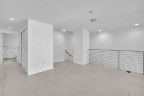 $469,000 | 1050 Brickell Avenue, Unit 2418, Miami, FL 33131
