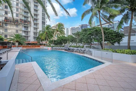 $469,000 | 1050 Brickell Avenue, Unit 2418, Miami, FL 33131