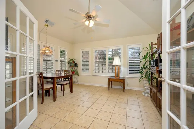 $450,000 | 3320 Rosemeade Drive, Unit 2812, Fort Worth, TX 76116