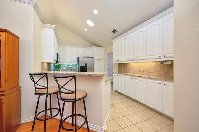 $450,000 | 3320 Rosemeade Drive, Unit 2812, Fort Worth, TX 76116