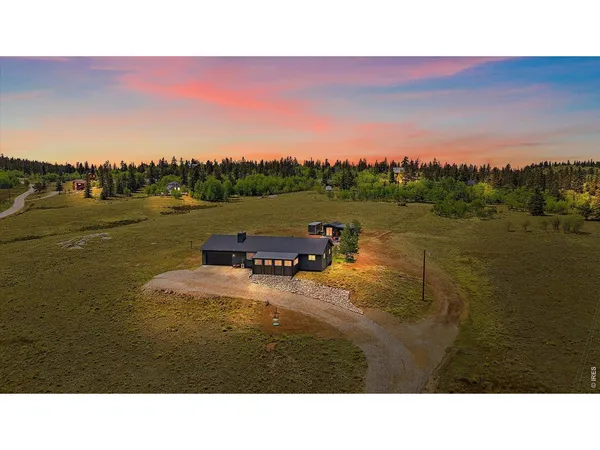 $489,900 | 1567 Chippewa Road, Jefferson, CO 80456