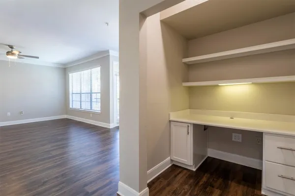 $1,875 | 320 Jackson Hill Street, Unit 166, Houston, TX 77007