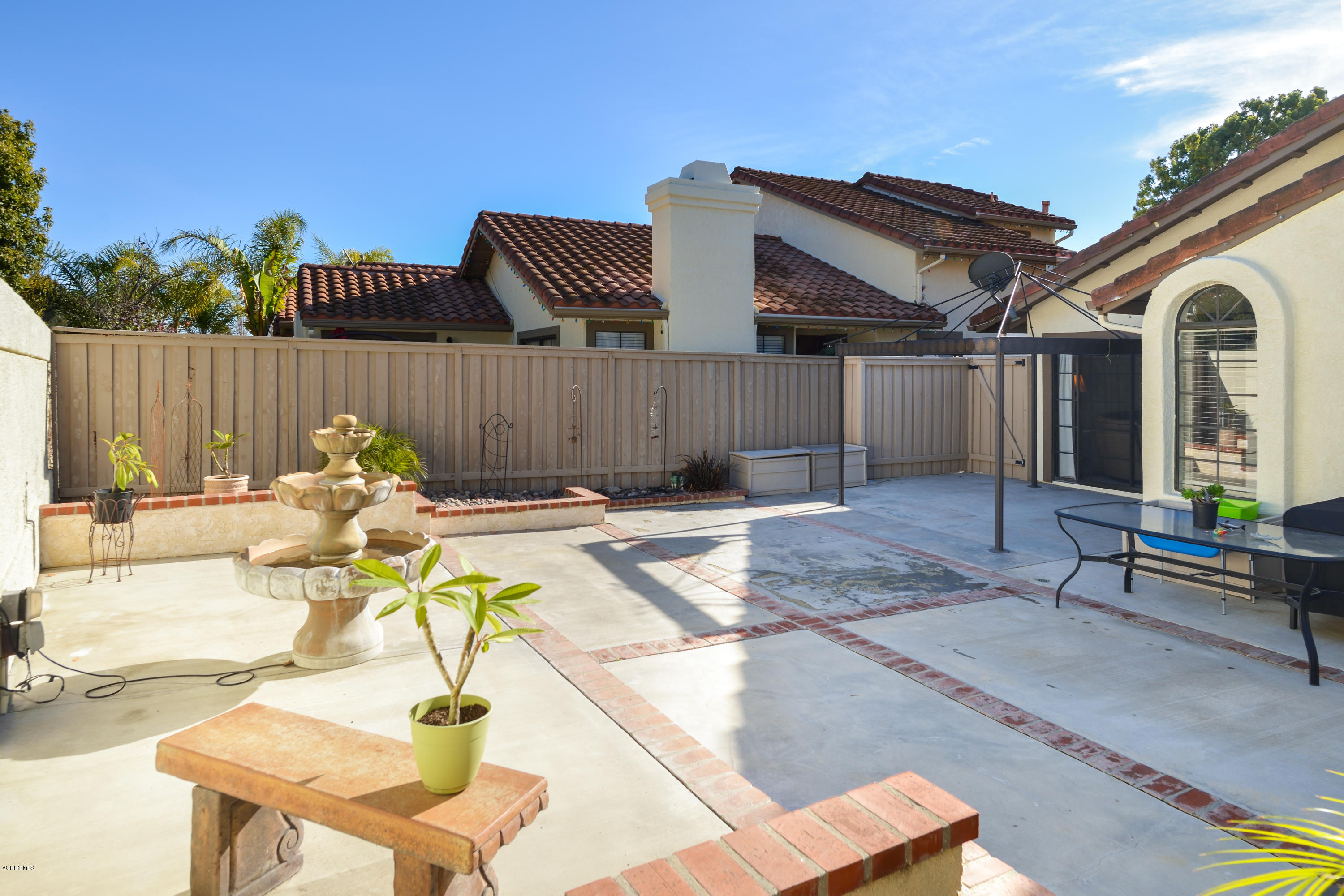 713 Congressional Road Simi Valley, CA 93065 - Photo 22 of 27 04