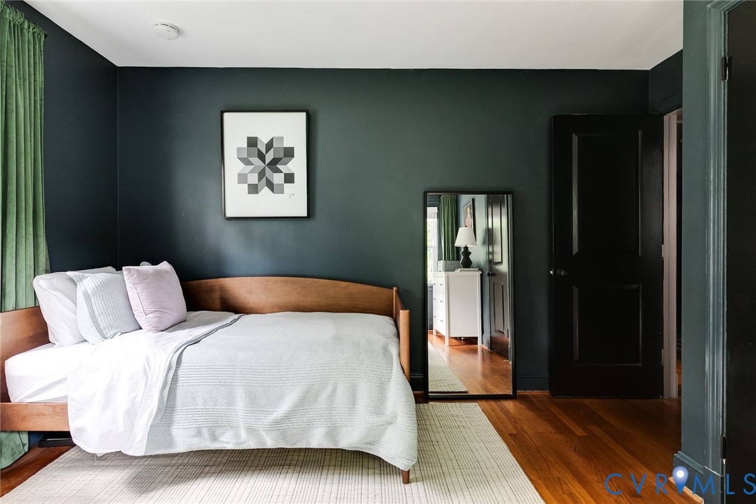 3630 Wakefield Road Richmond, VA 23235 - Photo 25 of 46 Bedroom 2 with hardwoods, fresh palette.