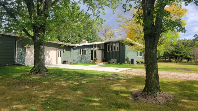 $675,000 | 596 164th Street South, Glyndon, MN 56547