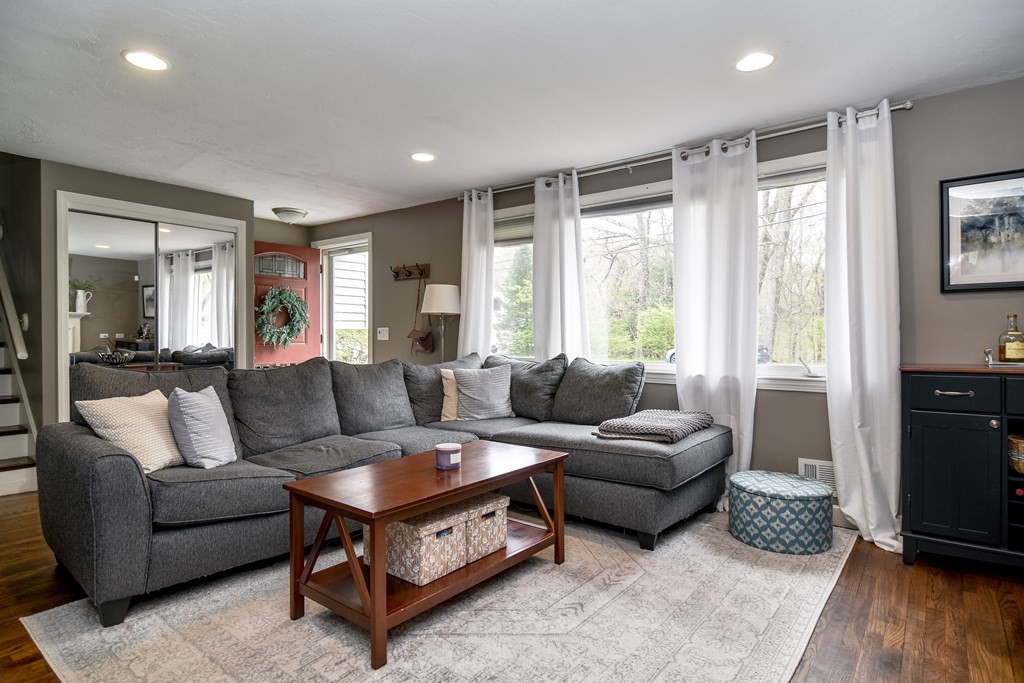 20 Knight Road Framingham, MA 01701 - Photo 3 of 33 Gallery Image 3