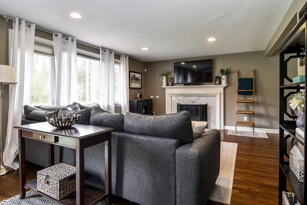 20 Knight Road Framingham, MA 01701 - Photo 5 of 33 Gallery Image 5