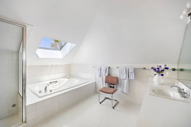 a view of house with outdoor seating space