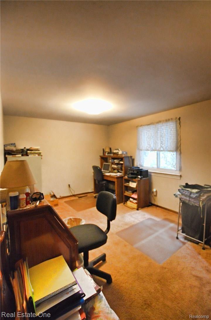 23385 Beech Road Southfield, MI 48033 - Photo 11 of 16 12 BEDROOM.jpg