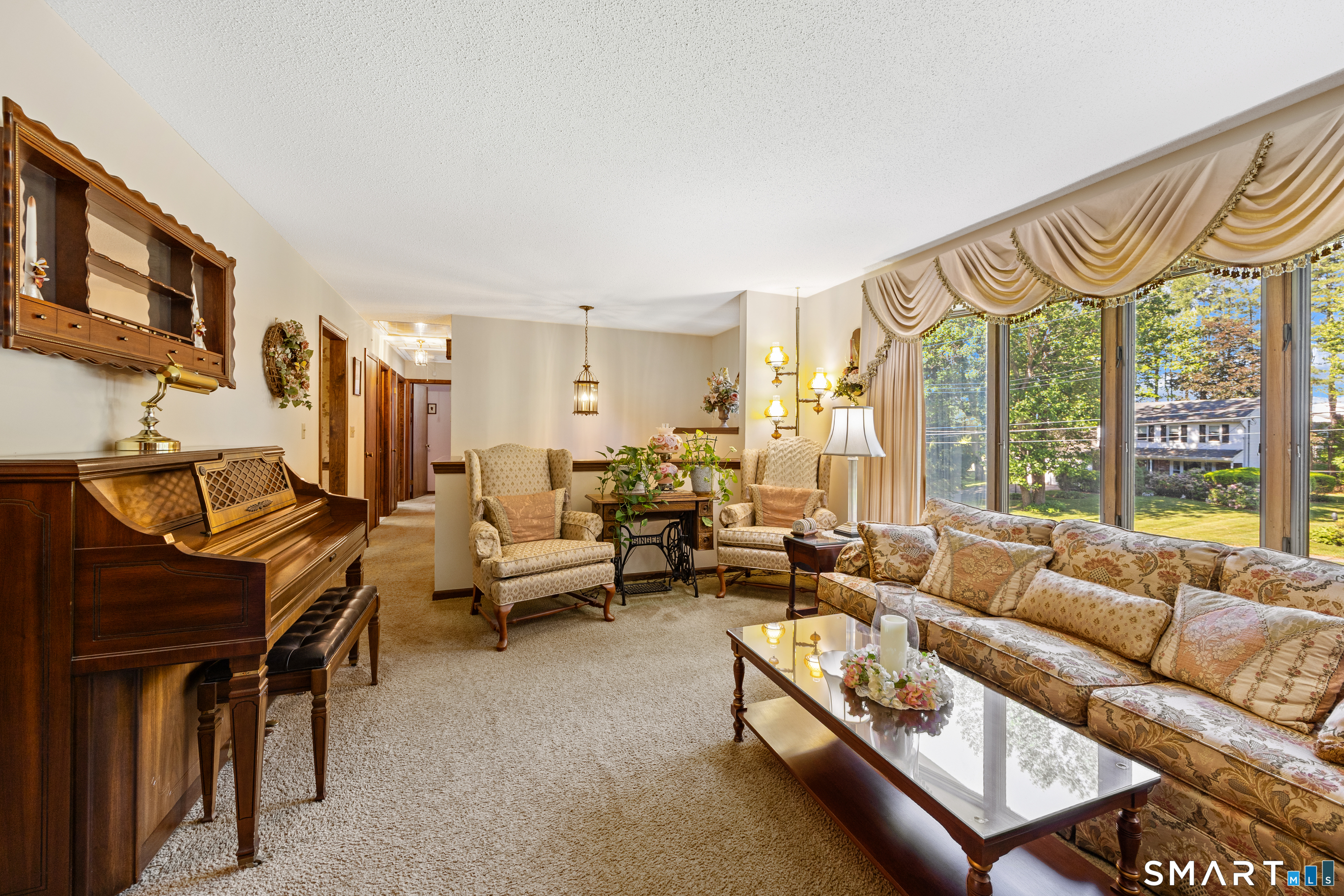 163 Sentinel Hill Road North Haven, CT 06473 - Photo 13 of 40