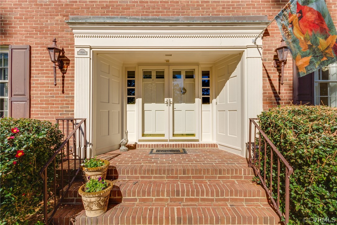 1524 Quail Point Road Virginia Beach, VA 23454 - Photo 6 of 23 Gallery Image 6