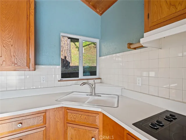 $299,999 | 5473 Sunrise Drive, Lower Lake, CA 95457