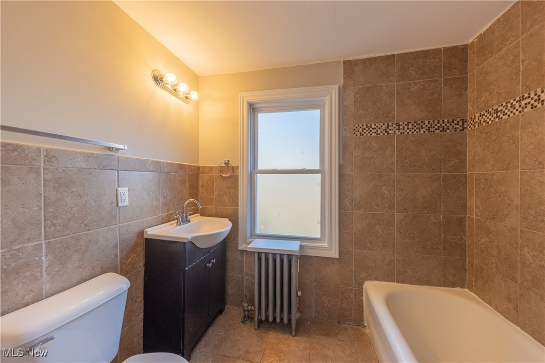 2885 Ludlow Road Cleveland, OH 44120 - Photo 36 of 50 2nd Floor Unit