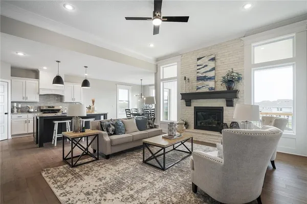 $659,950 | 19521 West 114th Terrace, Olathe, KS 66061