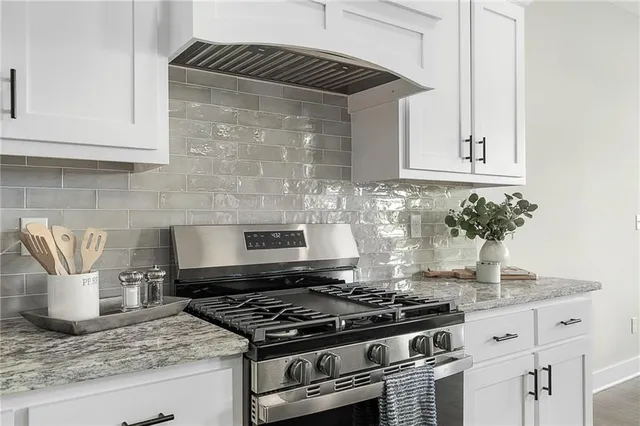 $679,950 | 19521 West 114th Terrace, Olathe, KS 66061