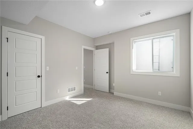 $679,950 | 19521 West 114th Terrace, Olathe, KS 66061