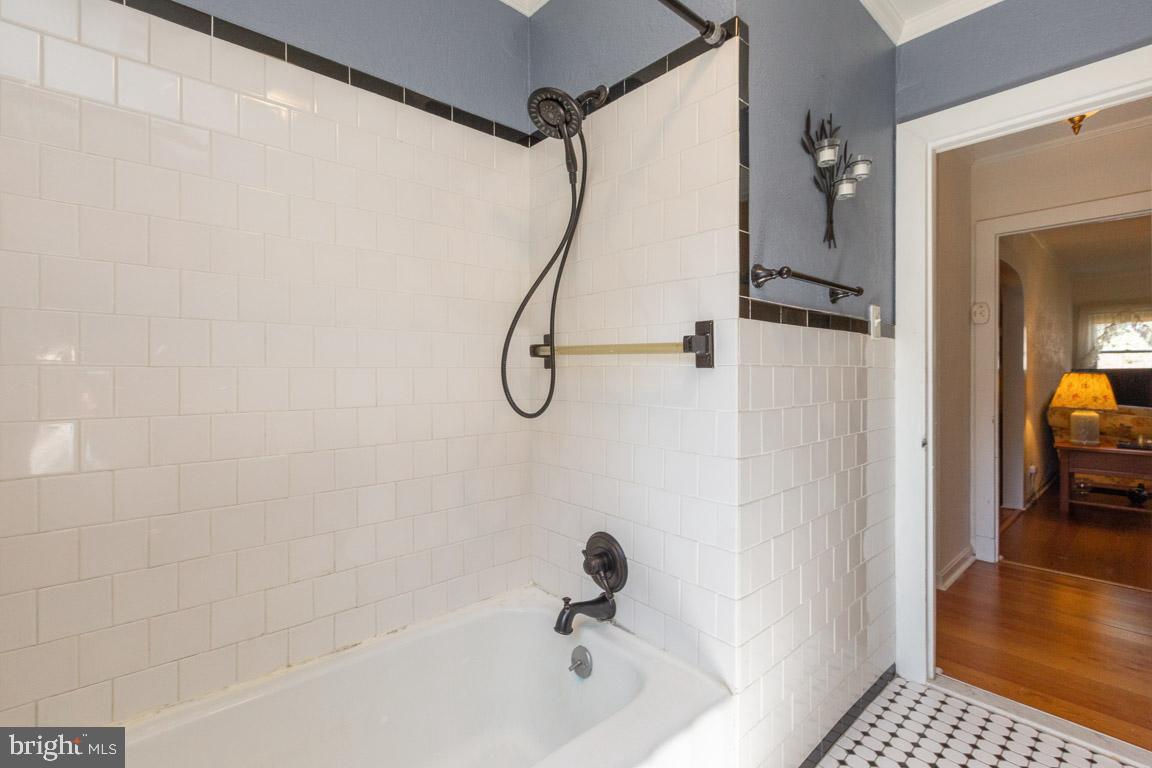 15017 Schall Road Accokeek, MD 20607 - Photo 21 of 35 Full Bath Main Level