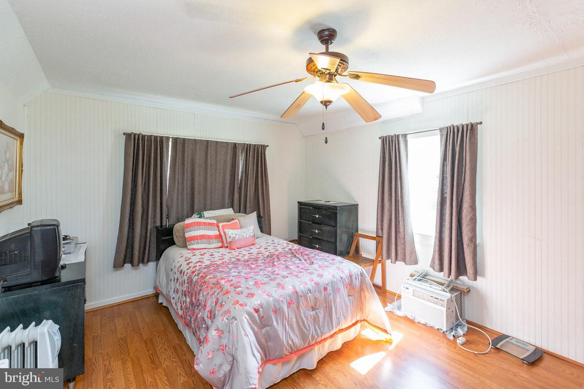 15017 Schall Road Accokeek, MD 20607 - Photo 22 of 35 Main Level Bedroom