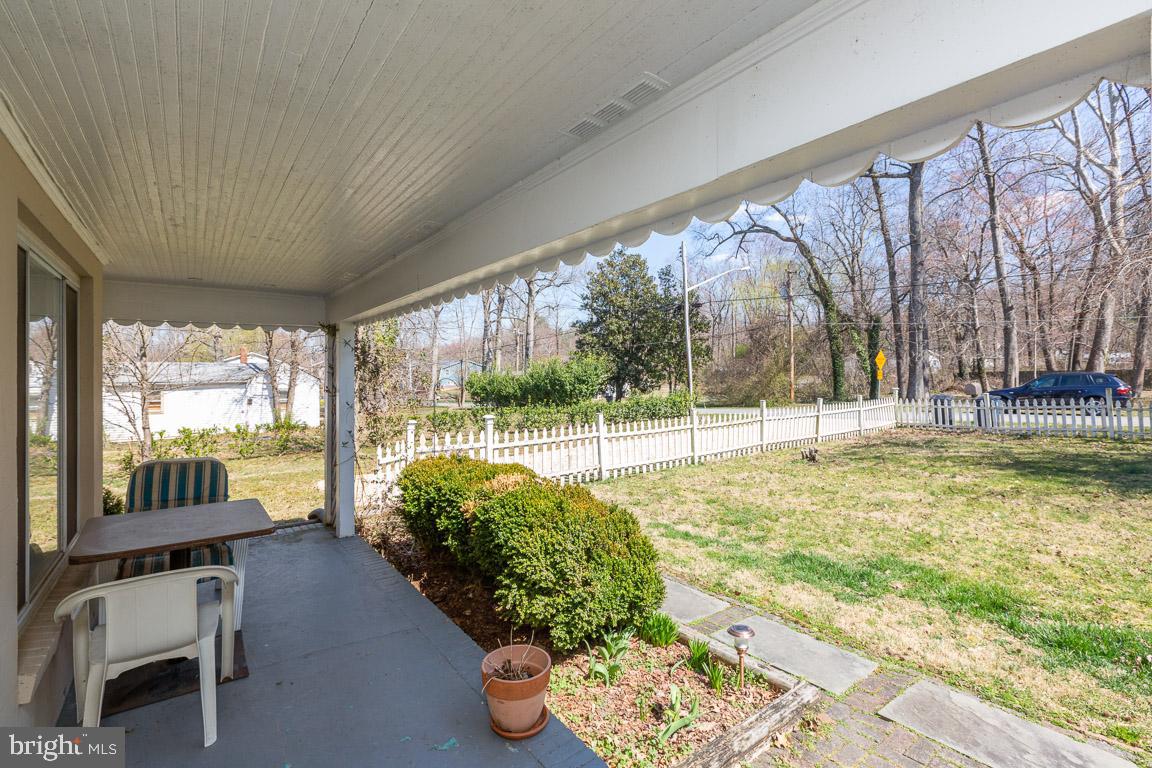 15017 Schall Road Accokeek, MD 20607 - Photo 4 of 35 Front porch