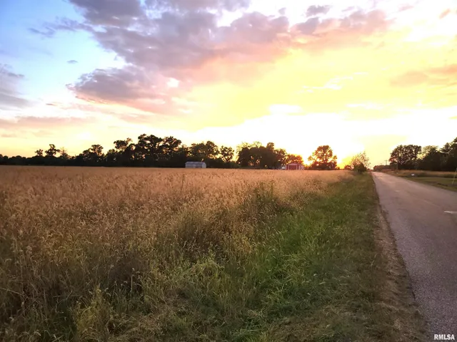 $47,000 | 1682 W Coon Creek Lane, Flora, IL 62839