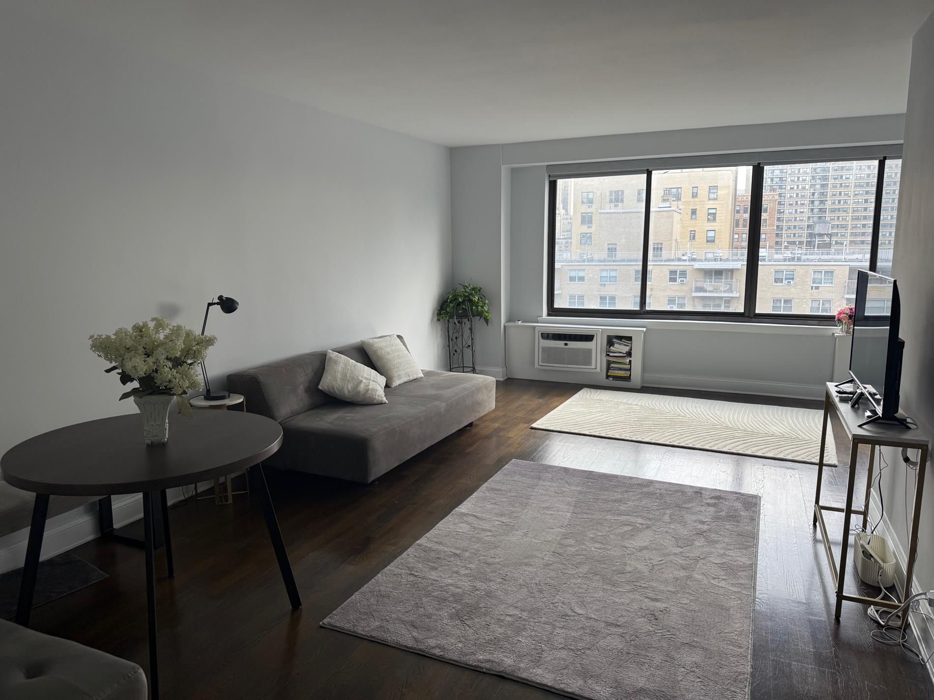 382 Central Park West, Unit 16U Manhattan, NY 10025 - Photo 2 of 24 Living Room