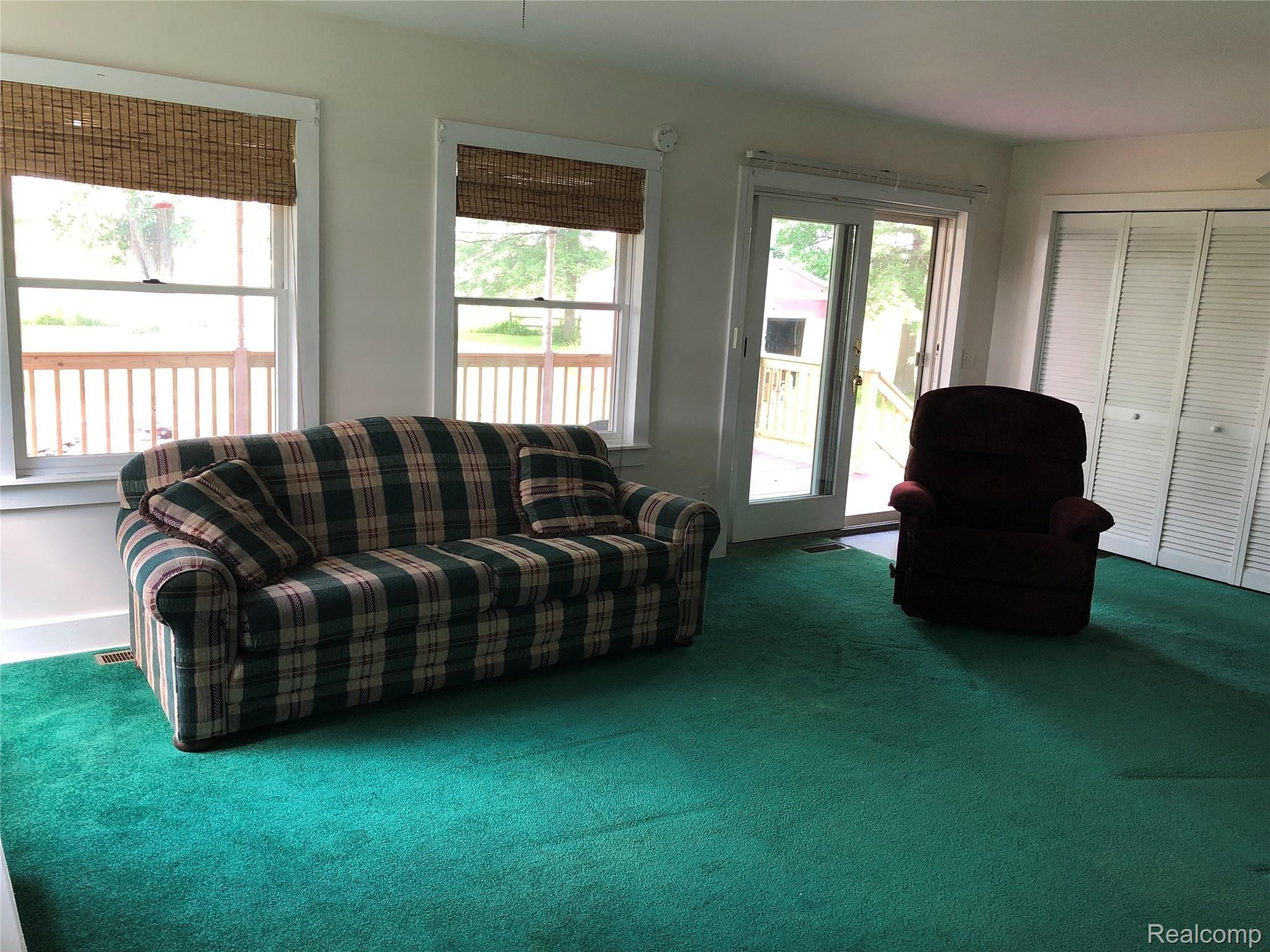 11269 North Sheridan Road New Lothrop, MI 48460 - Photo 11 of 19 IMG_0017.jpg