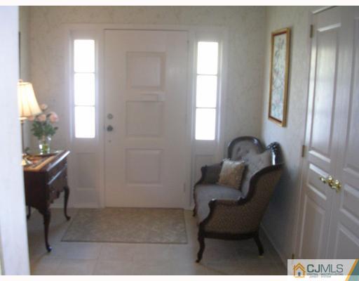 1246 Cherokee Road North Brunswick, NJ 08902 - Photo 5 of 9 Gallery Image 5